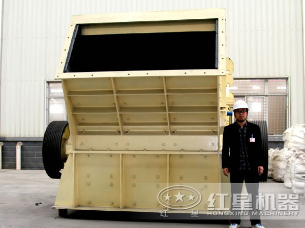 效能高鵝卵石細碎機多少錢(qián)一臺？